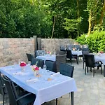 Wiesengrund Business & Boutique מלון 3*