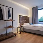 Wiesengrund Business & Boutique מלון דינקלגה
