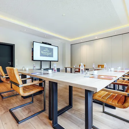 Wiesengrund Business & Boutique 3* دينكلاغه