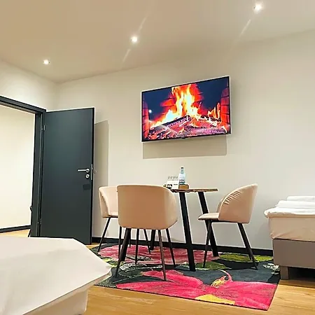 فندق Wiesengrund Business & Boutique دينكلاغه