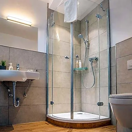 Wiesengrund Business & Boutique دينكلاغه